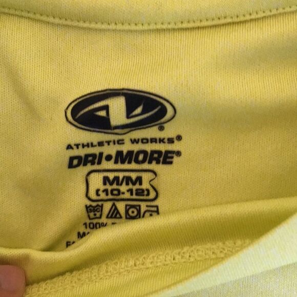 Active wear dri fit shirt SZ 10-12 - Picture 3 of 3